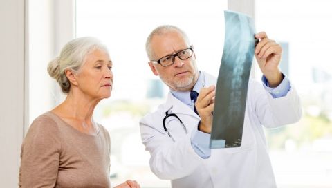 بررسی پوکی استخوان زنان سالمند